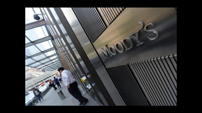 Petrolio, Moody’s taglia view prezzi, pesa forte incremento offerta Petrolio, Moody’s taglia view prezzi, pesa forte incremento offerta