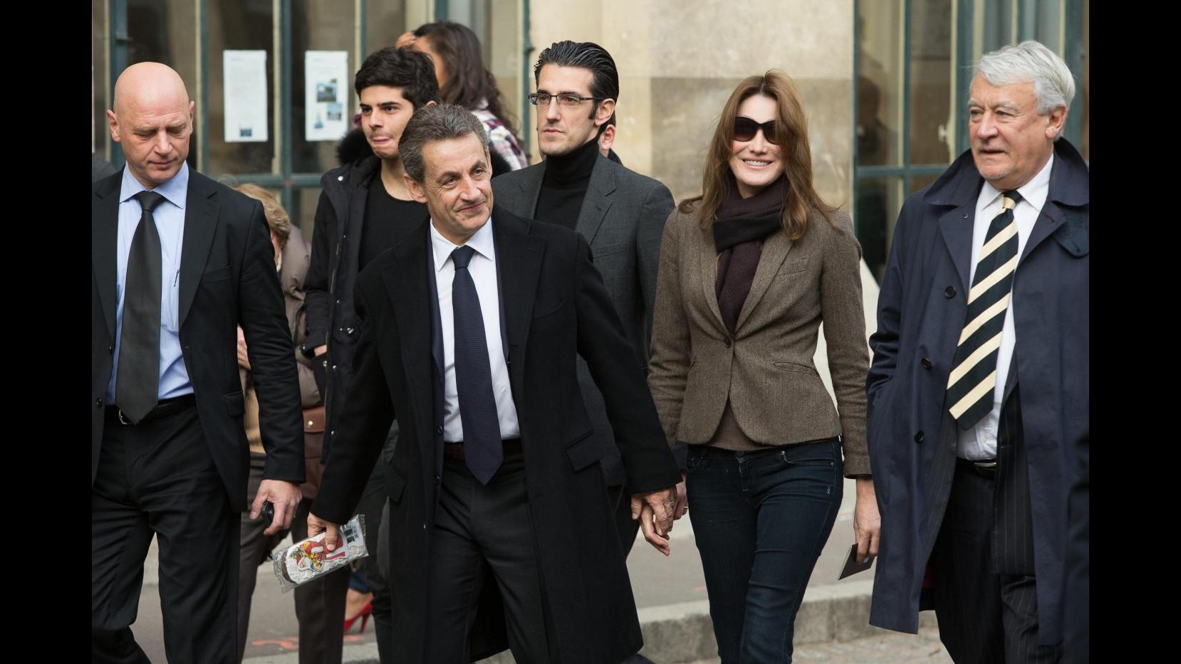 Francia, Front National sconfitto ovunque: al ballottaggio bene i conservatori