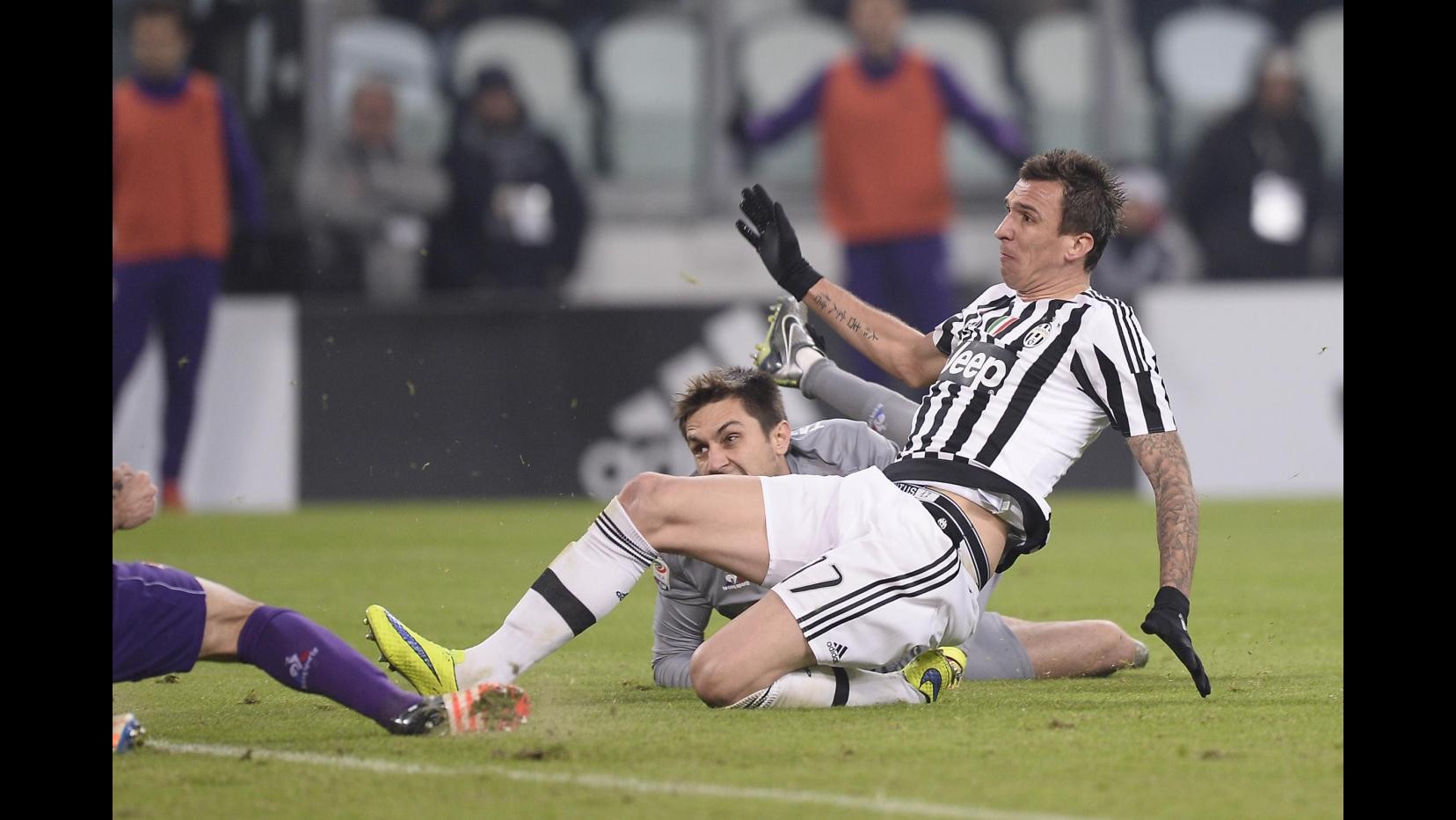 Mandzukic e Dybala stendono la Fiorentina, Juve non si ferma più