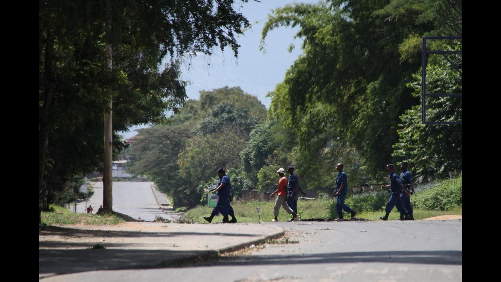 Burundi, esercito: In scontri capitale uccisi 12 insorti, 20 arrestati