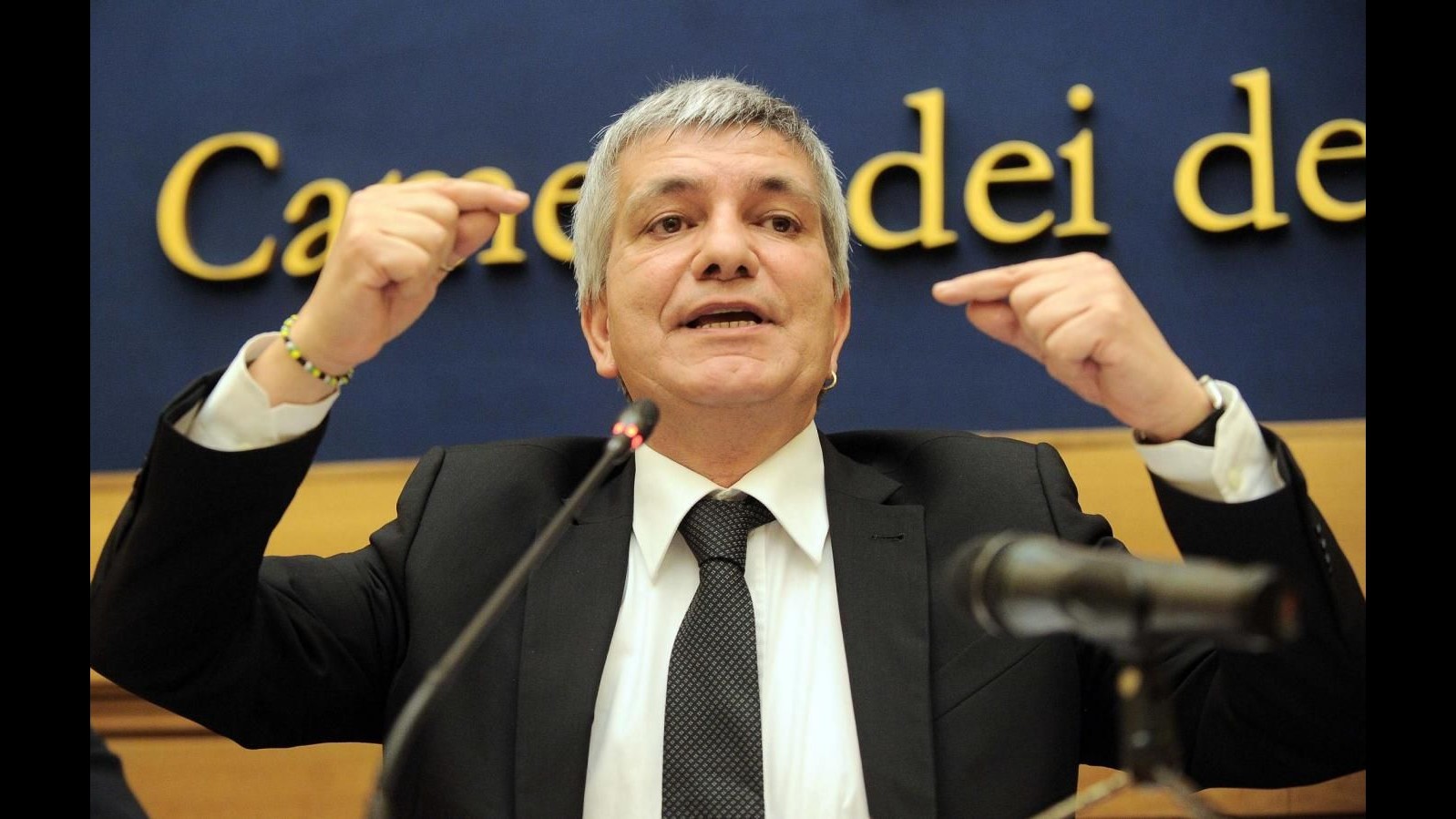 Vendola: Allearsi con Pd è eutanasia di centrosinistra. Renzi ha ucciso alleanza