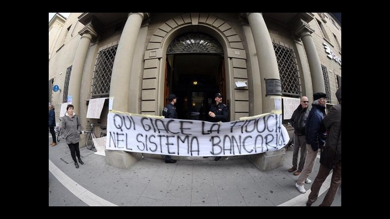 Banche, Codacons: Pieno appoggio a chi sta protestando ad Arezzo