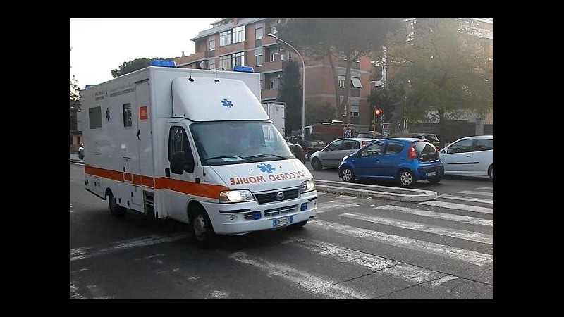 Brescia, si schianta con l’auto a Erbusco: morto 71enne