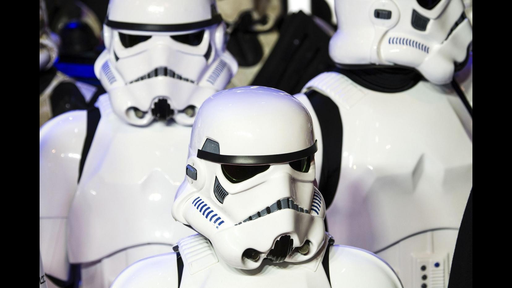 Cinema, nuovo capitolo ‘Star Wars’ incassa in 12 giorni 1 mld dollari