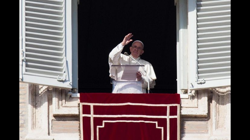 L’appello del Papa: Allenatevi a perdonare, come Santo Stefano