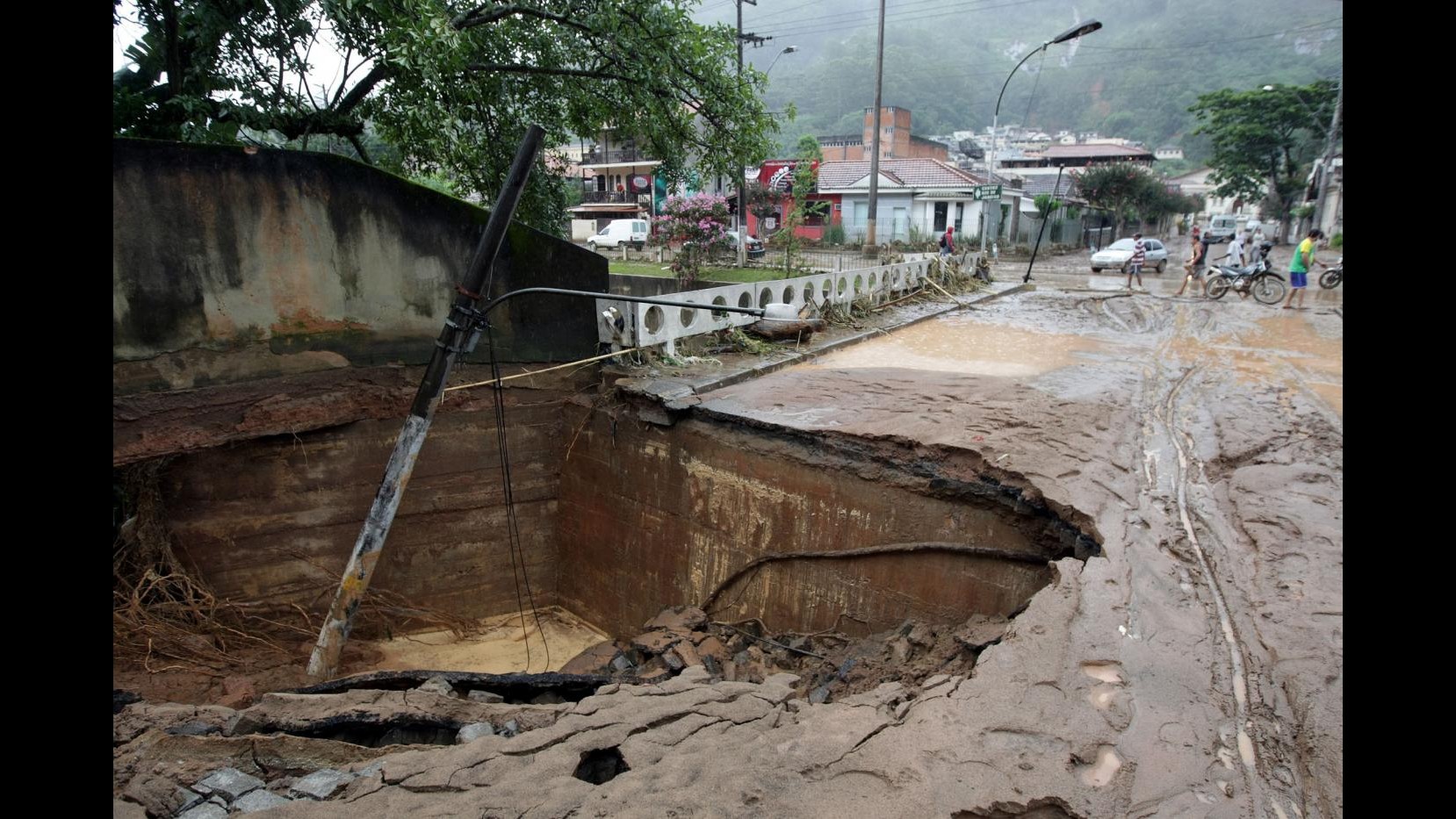 Brasile, alluvioni nel sud: 6.500 evacuati