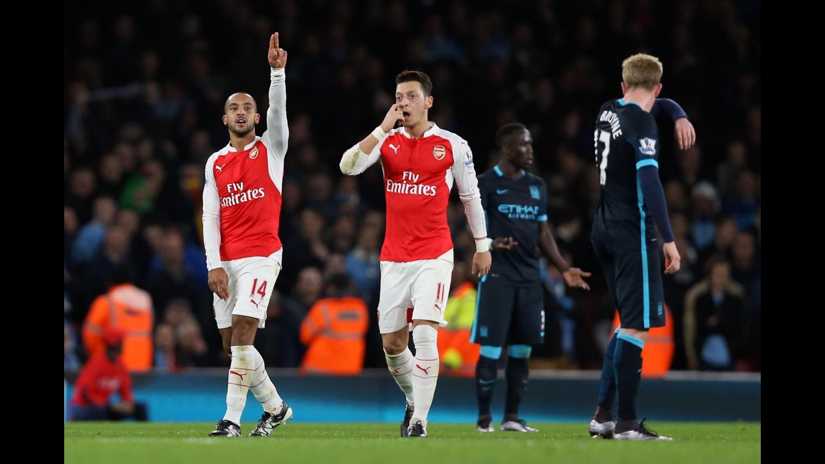 Premier League: 2-1 al City, Arsenal a -2 da Leicester