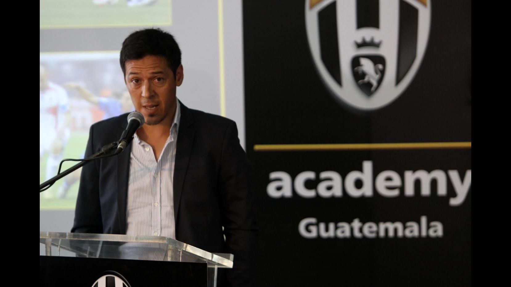 Argentina: Camoranesi nuovo direttore tecnico del Tigre