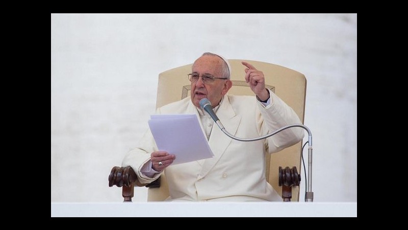 Papa: Inutile aprire Porte Sante se è chiusa la porta del cuore