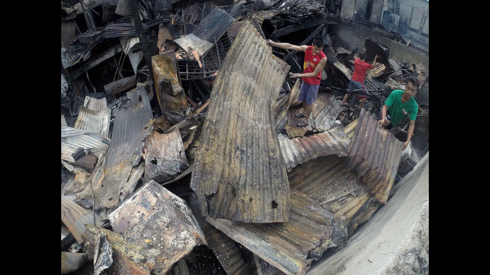 Filippine, sale a 34 il bilancio dei morti provocati dal tifone Melor
