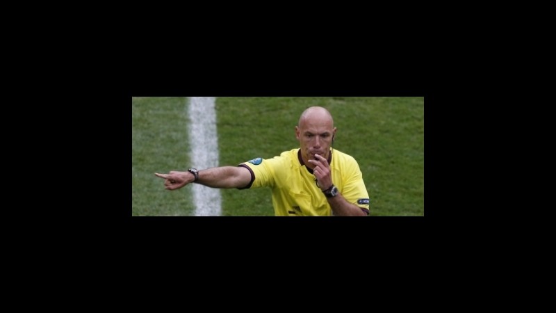 Euro 2012: l’arbitro Webb promosso dai bookie, ora la finale è a 8,00