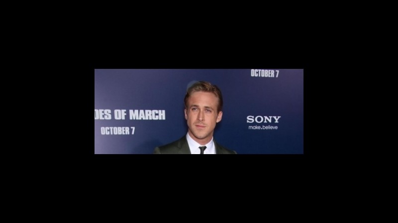 Fifty Shades Of Grey sbarca al cinema, i bookie ingaggiano Elizabeth Olsen e Ryan Gosling