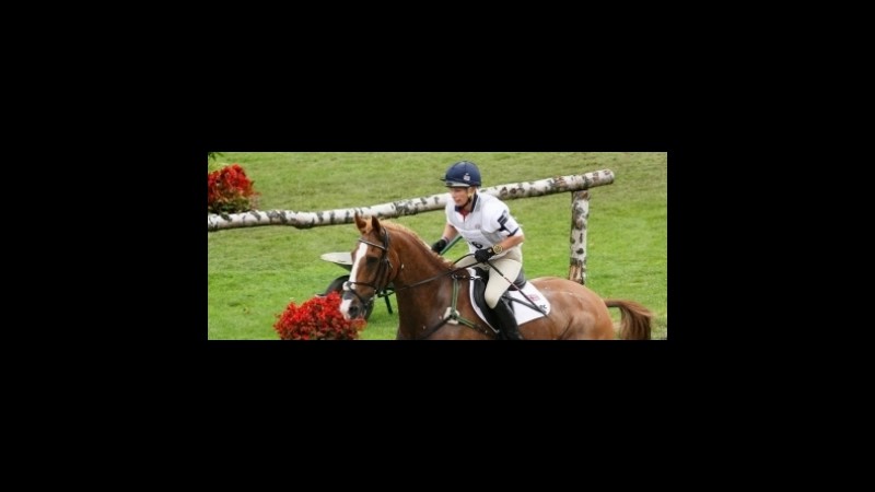 Londra 2012, Zara Phillips tedofora a cavallo: la medaglia si gioca a 26,00