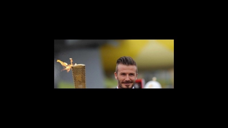 Londra 2012, la coppia Beckham-Giggs in campo a 3,00
