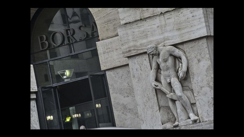 Borsa, Befana amara a Milano: giù Unicredit e Fca, tiene Ferrari