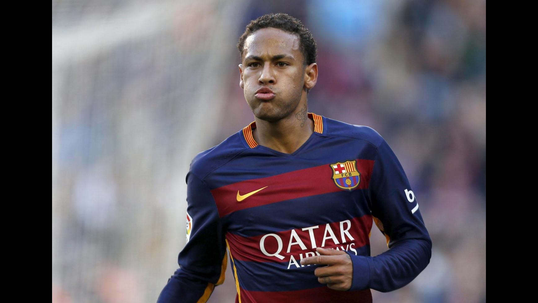 Liga, indagine su cori razzisti a Neymar in Espanyol-Barcellona