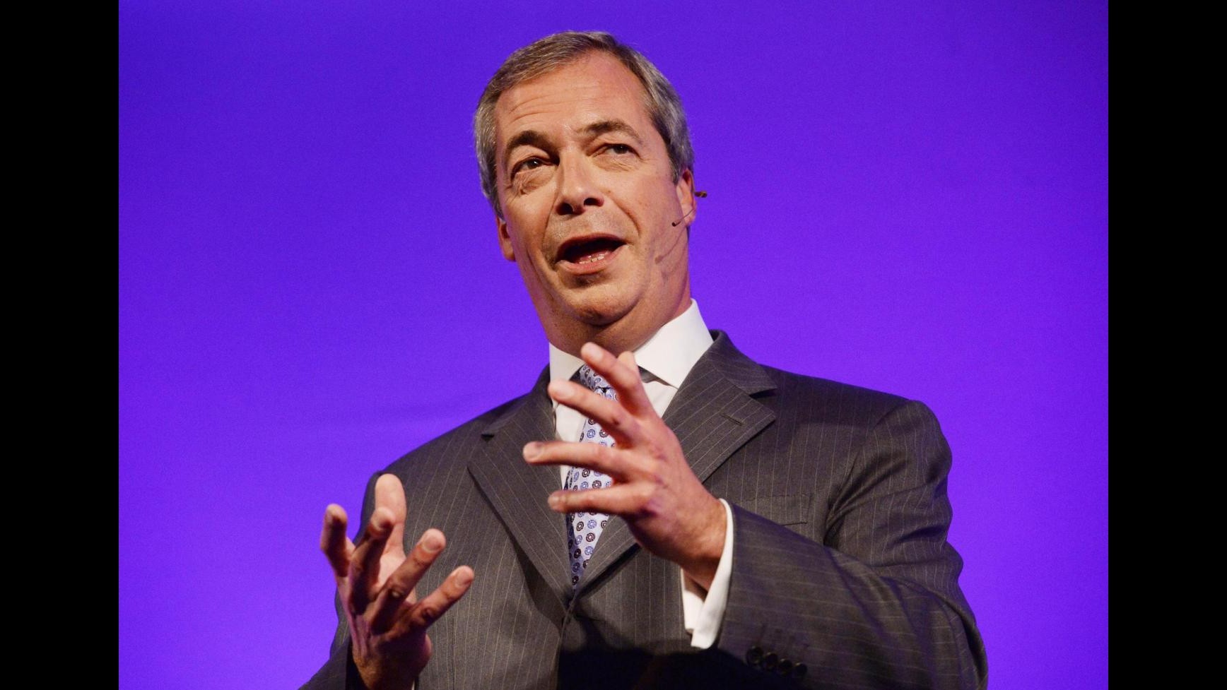 Regno Unito, polizia: Sabotata auto Nigel Farage in Francia a ottobre