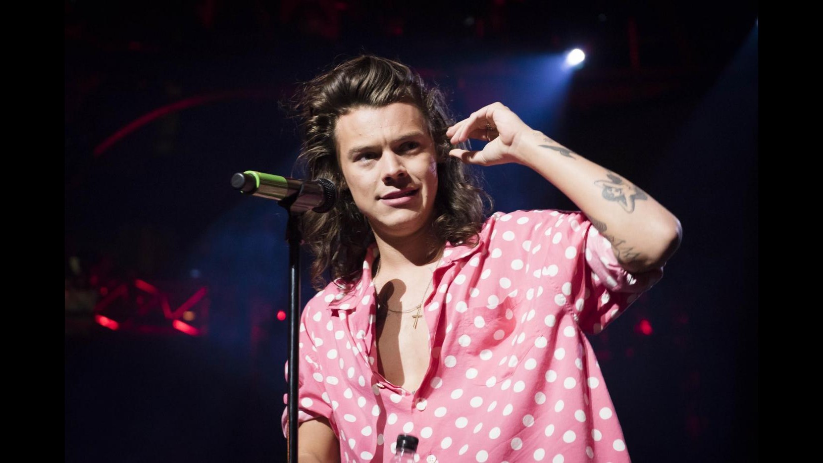 Jay Z ingaggia Harry Styles: Può diventare il più grande cantante del mondo