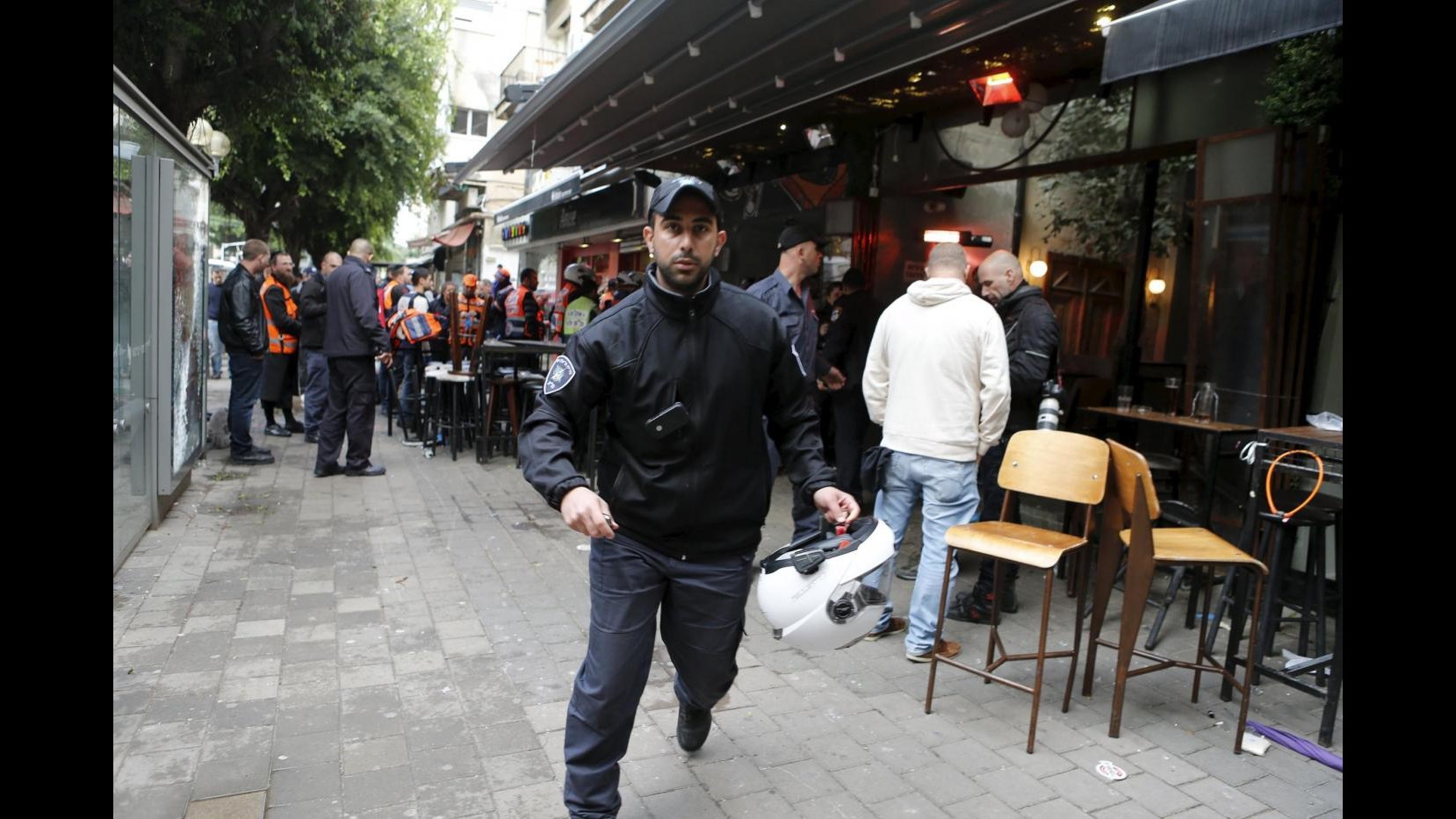 Israele, sparatoria in pub a Tel Aviv: due morti, sette feriti. Ricercato un arabo-israeliano