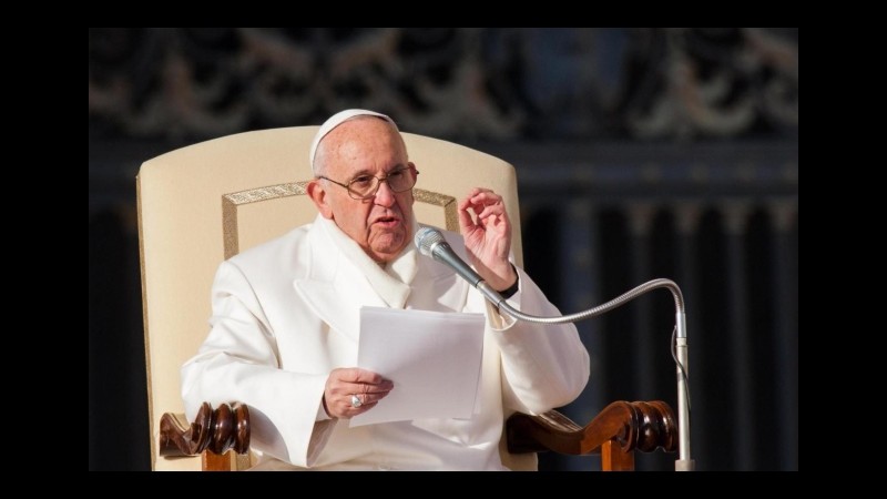 Papa: Ingiustizia e violenza ci feriscono, superare indifferenza per essere solidali