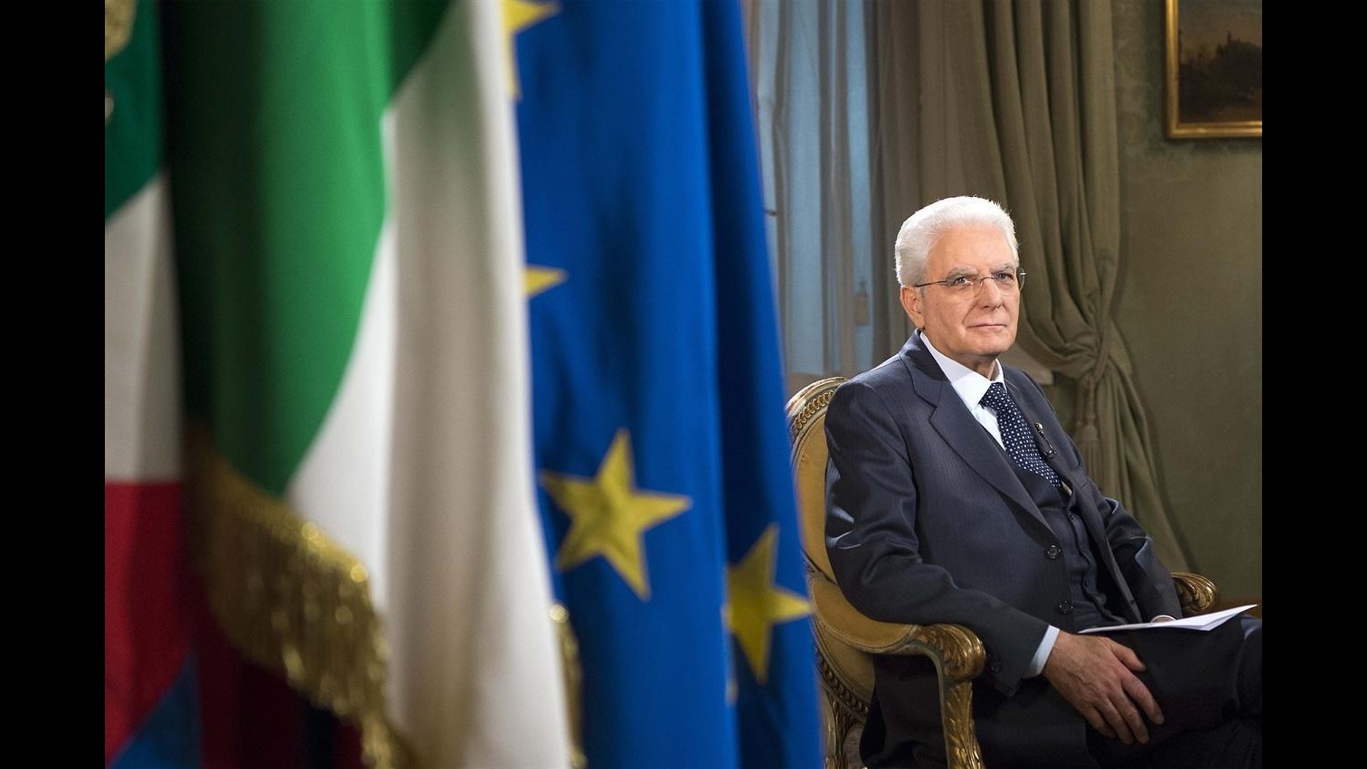 Mattarella apre le porte di casa agli italiani: Lavoro anzitutto. Evasione fiscale è una priorità