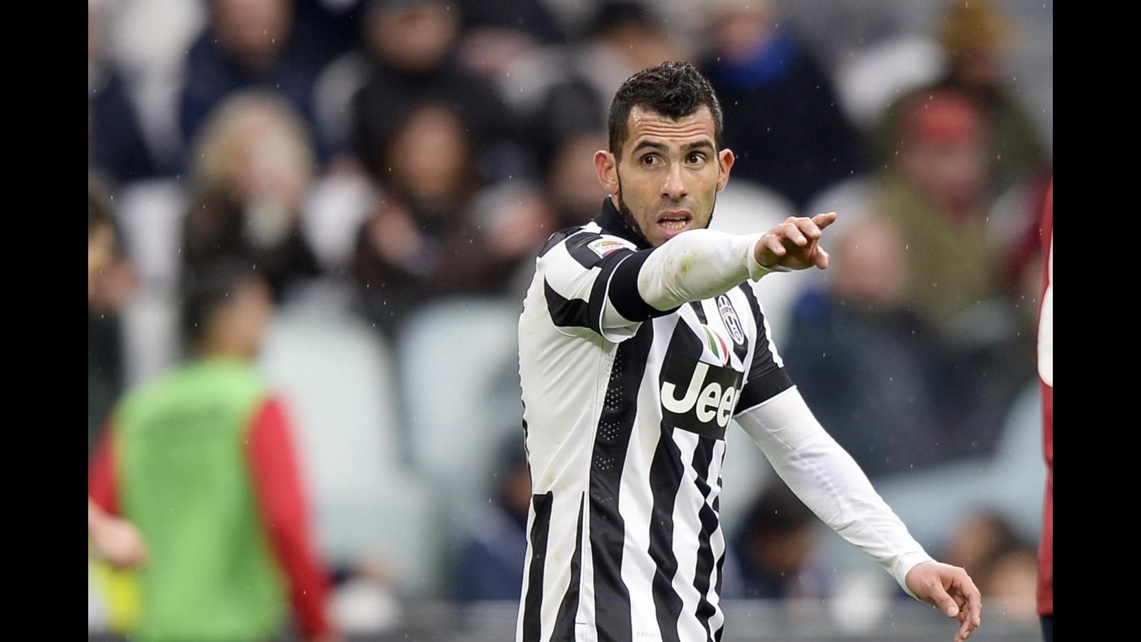Pallone d’Oro Sud America: Carlos Sanchez trionfa su Tevez