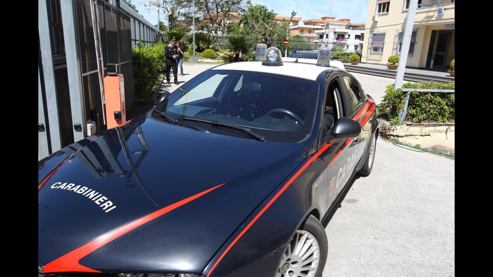 Mafia, arrestati a Bari esponenti clan Di Cosola: trovato anche bazooka