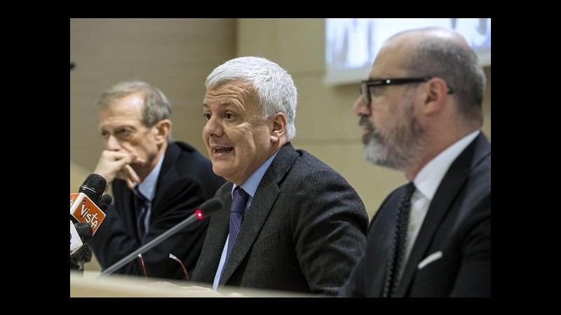 Smog, Galletti: Italia non è in deficit rispetto altri Paesi europei