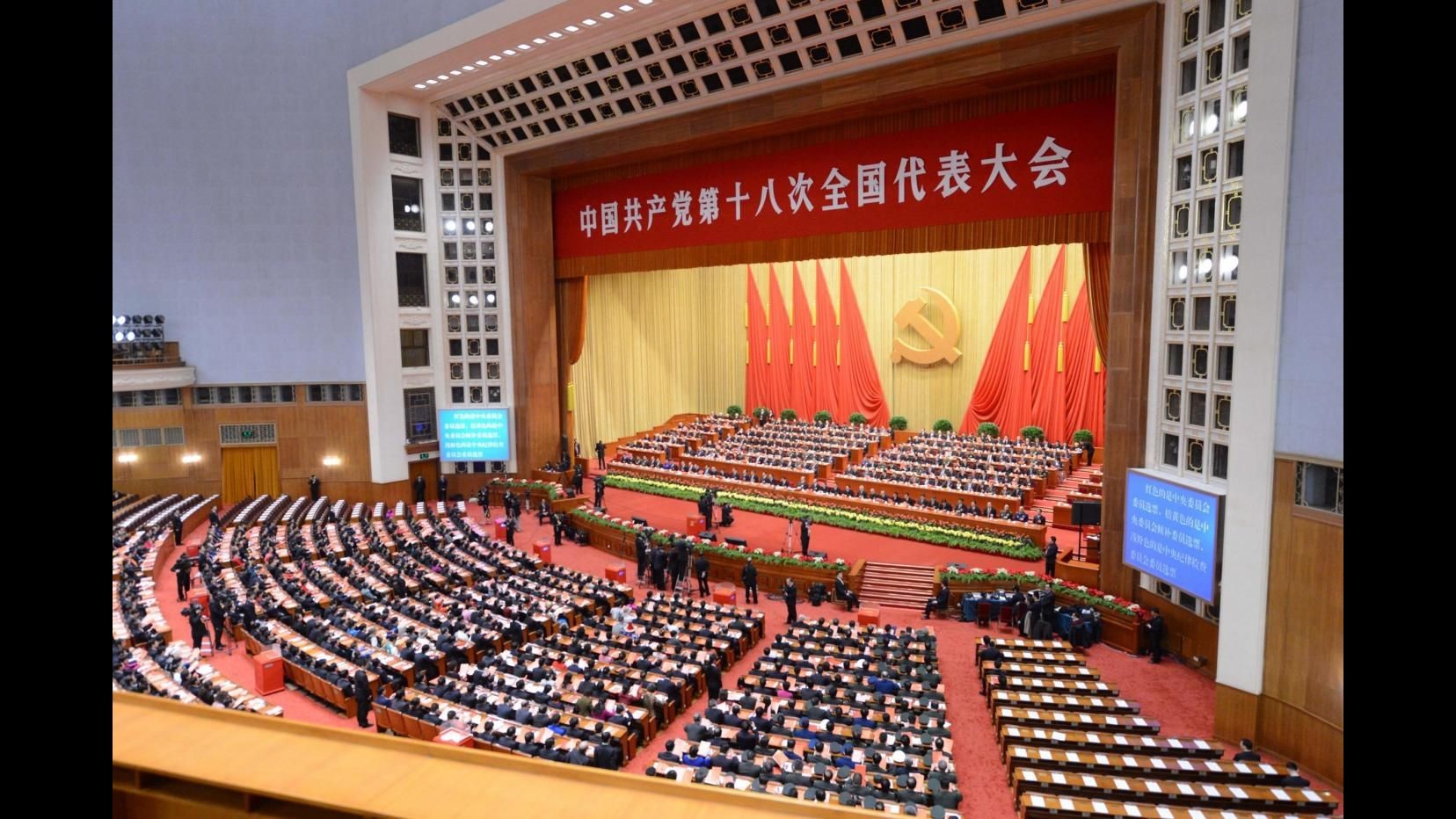 Cina, libro afferma: Gay il primo premier dell’era comunista Zhou Enlai