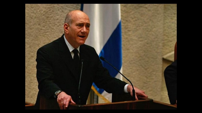 Israele, ex premier Olmert condannato a 18 mesi di carcere per corruzione
