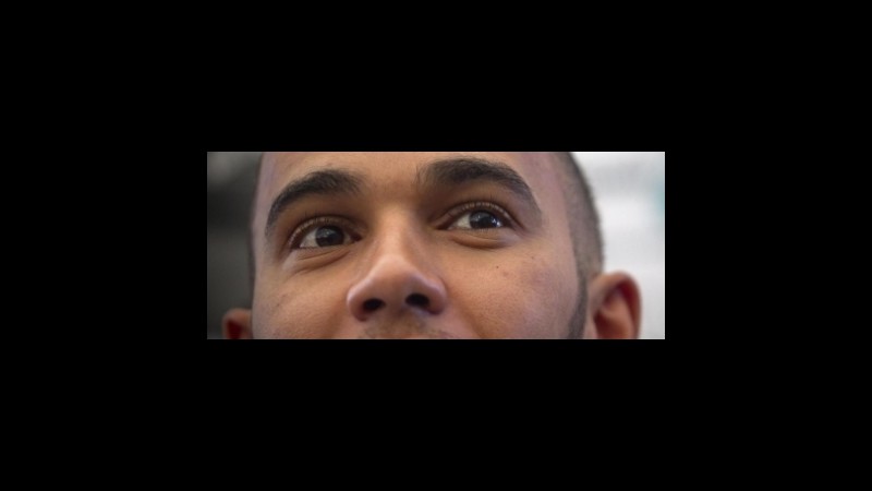 F1, Hamilton al debutto in Mercedes: il titolo piloti a 15,00