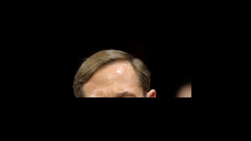 Scandalo Petraeus, in lavagna i protagonisti del film e l’uscita in sala