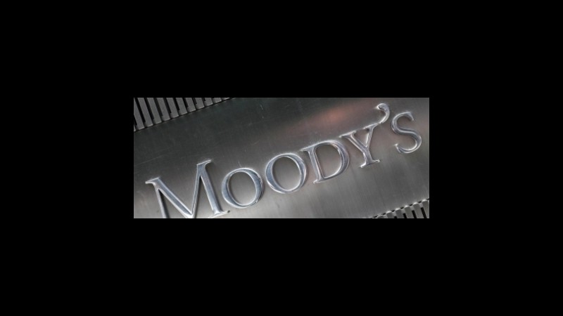 Economia, Moody’s avverte: a rischio la tripla A del Regno Unito, il declassamento a 3,00