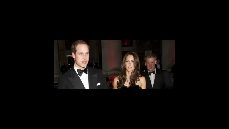 Gb: William e Kate, l’annuncio del bebè a inizio 2012 si gioca a 1,28
