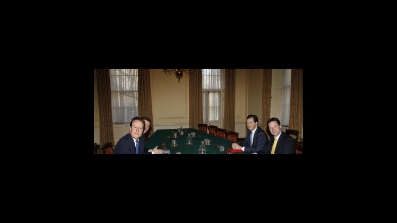 Gb, budget speech: i bookie puntano sul look del Cancelliere e sul “pisolino” di Clarke