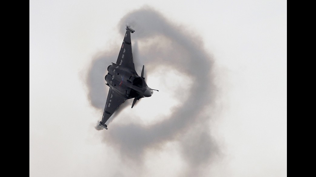 Parigi, spettacolo Air Show