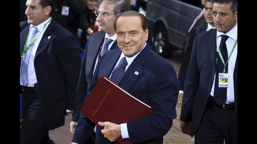Berlusconi: Inutile mio passo indietro