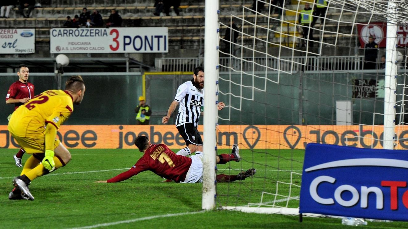 Livorno in crisi: battuto in casa 3 a 1 dall’Ascoli