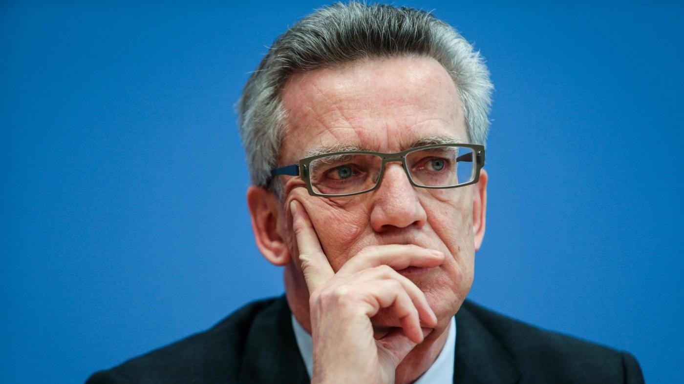 Colonia, ministro de Maiziere: No a sospetto generalizzato contro migranti