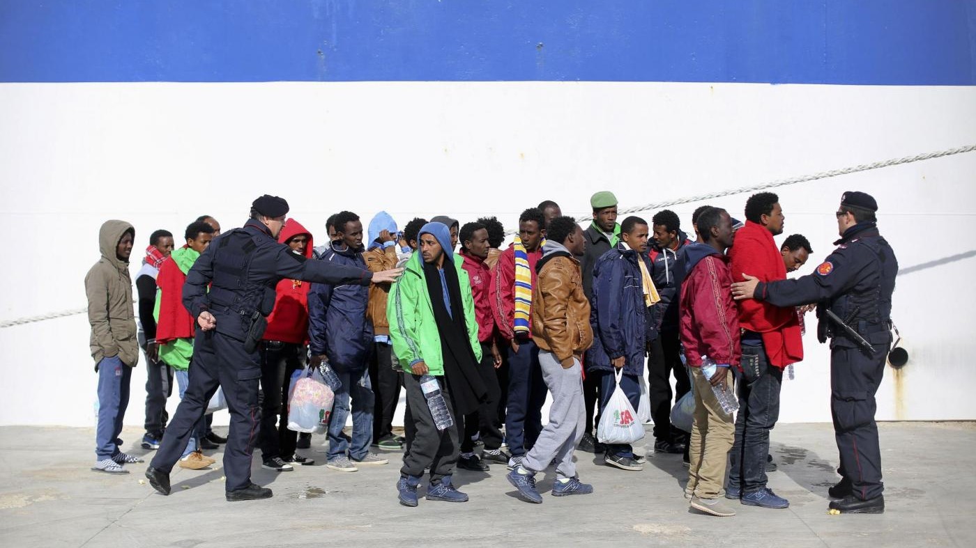 Migranti, sbarco a S.Maria di Leuca: 1 morto e 35 sopravvissuti
