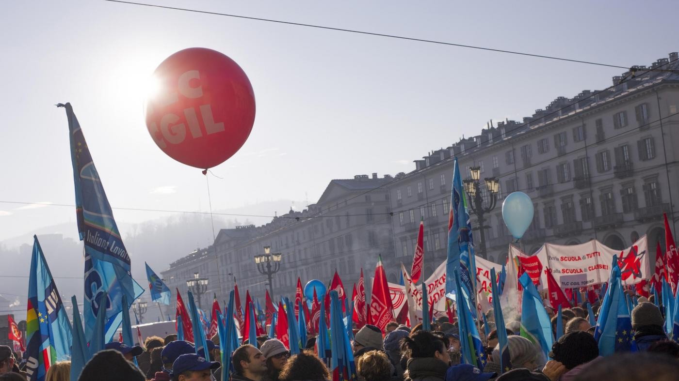 Lavoro, Inps: Nel 2015 ore cig -35% a 677 milion