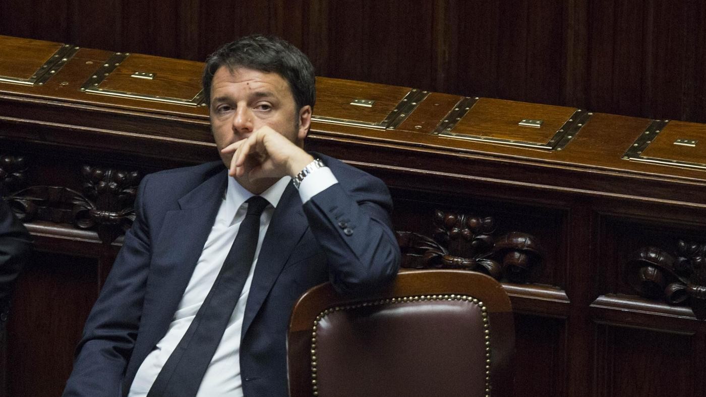 Pa, Renzi: Licenziato in 48 ore chi timbra cartellino e se ne va