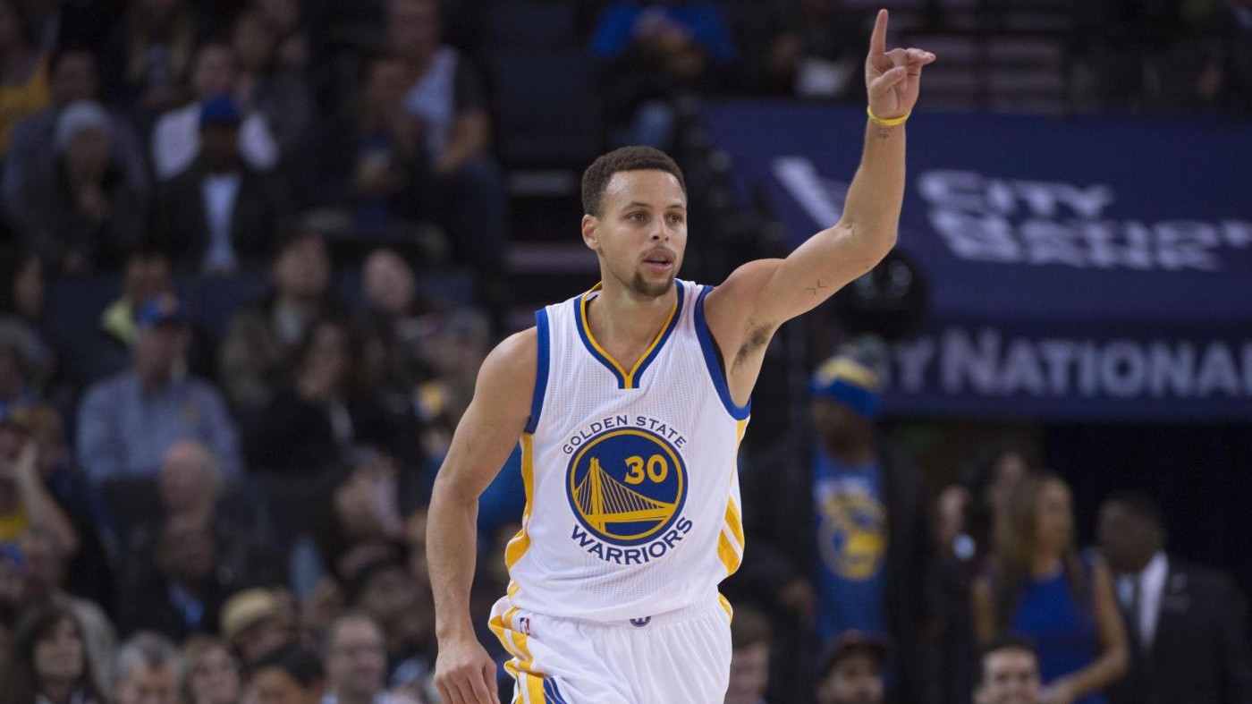 Nba, Curry vince duello con James: Golden State batte i Cavs