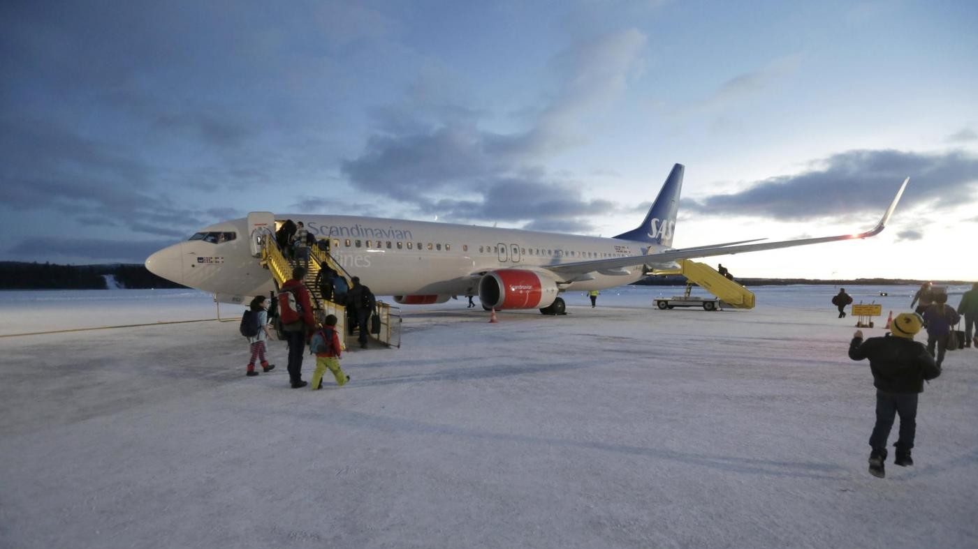Allarme bomba sul volo Londra-Stoccolma: chiuso l’aeroporto di Goteborg