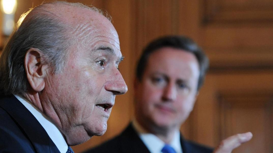 Caso Fifa, Comitato Etico sospende Blatter e Platini per 8 anni: Sepp annuncia ricorso
