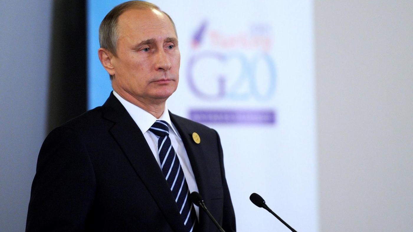 TOP Aereo Sinai, Putin: Intensificheremo raid contro Isis in Siria