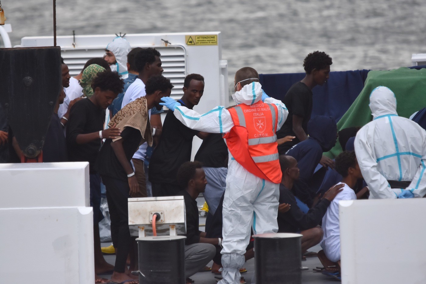 Diciotti, fumata nera a Bruxelles. Di Maio e Salvini: “Pronti a tagliare contributi all’Ue”