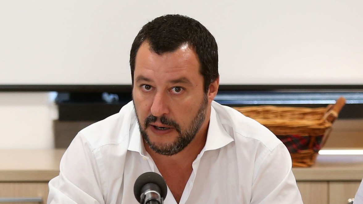 Migranti, i vescovi contro Salvini. Lui: Io come Satana? Di pessimo gusto
