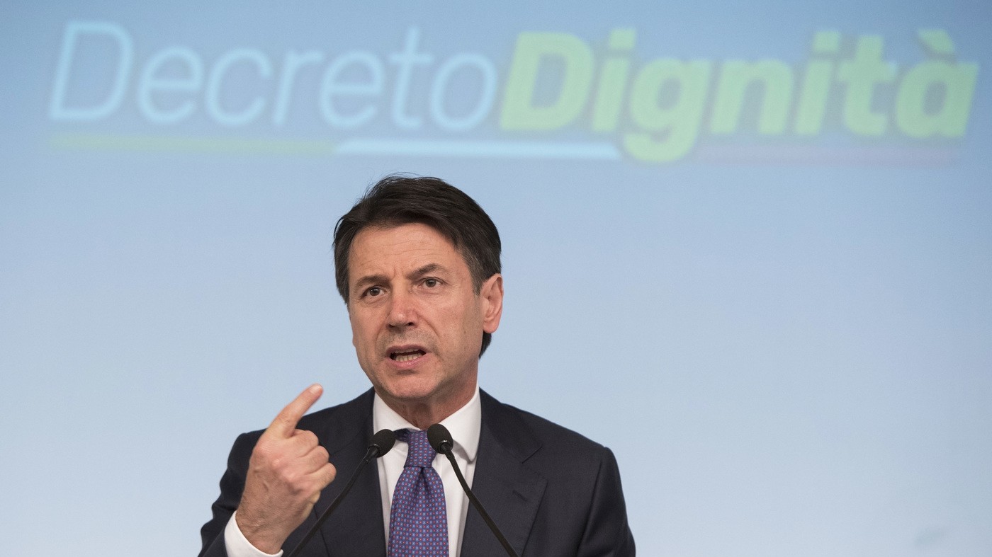 Dignità, tornano voucher. Salvini a industriali veneti: “Vediamo chi ha torto”