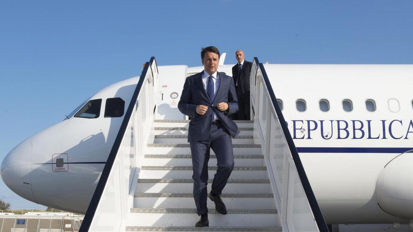 Aereo Stato, stop di Conte. Di Maio: “È la fine dell’Ancien Regime di Renzi”